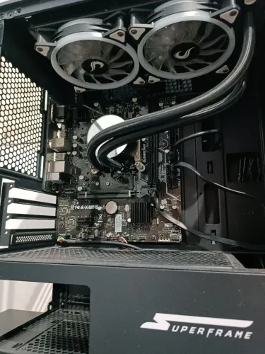 Kit processador + placa mãe + water cooler + gabinete