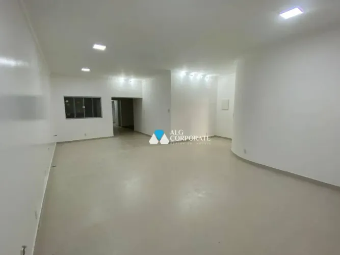 Casa preparada para consultório, e clinica, 08 salas, 400 m² por R$ 13.500 - Jardim Guanab