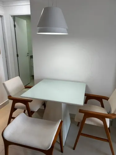 Laise mostra more requinte nas alturas