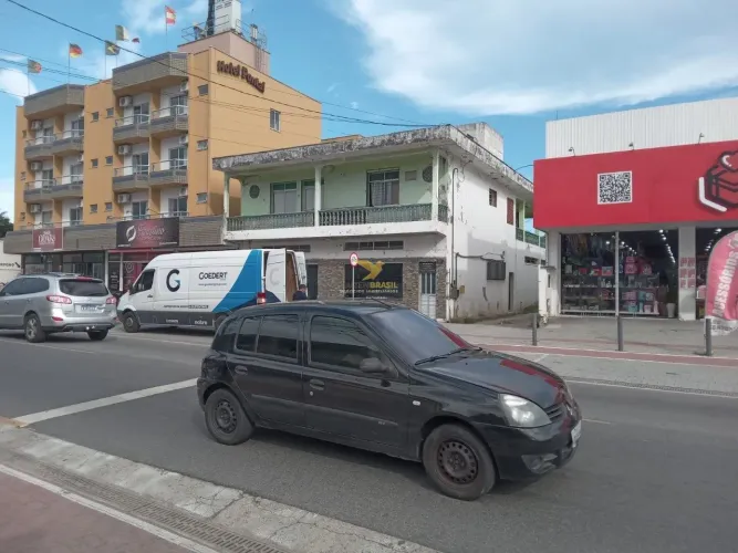 Oportunidade de venda: Prédio Comercial e Residencial na Ponte do Imaruim, Palhoça - SC.