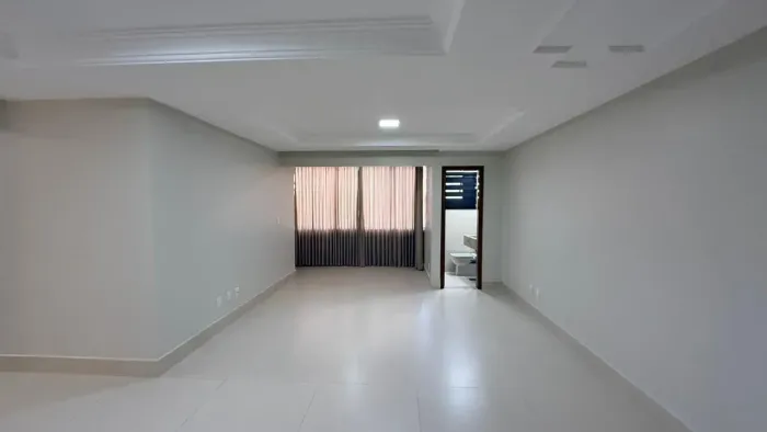 Imóvel para venda tem 132 metros quadrados com 4 quartos em Setor Bueno - Goiânia - GO