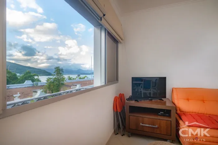 Vista Fantástica para o Mar e Acesso Direto à Praia