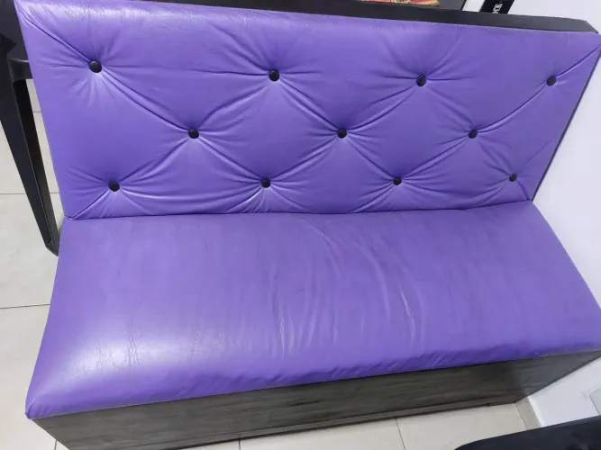(280 cada) Vendo 10 poltronas Booth (vermelho ou roxo) para lanchonetes e afins