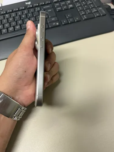 Iphone 15 Pro - 128GB