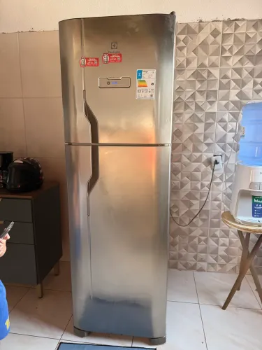 Geladeira frostfree Electrolux