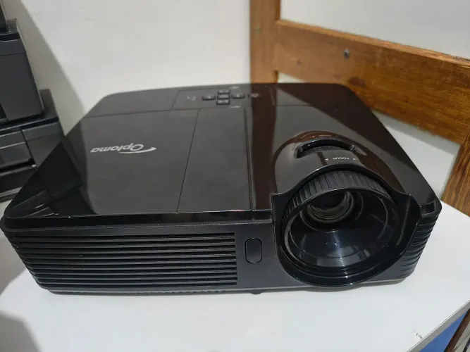Projetor Optoma 
