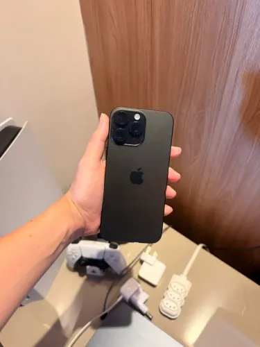 iPhone 16 pro max 256gb