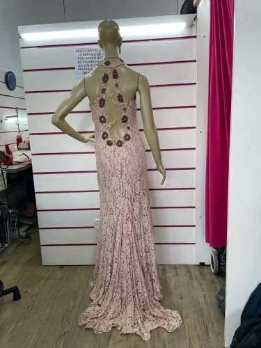 Vestido lindo longo Renda