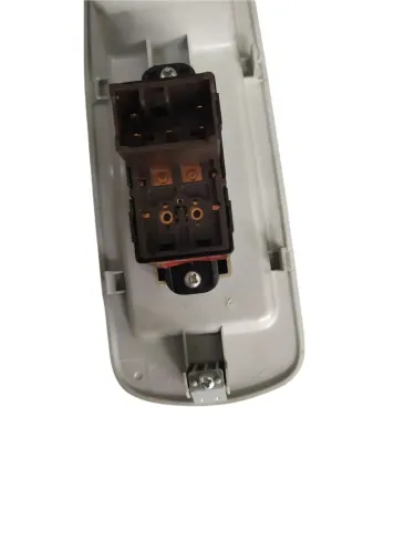 Botão De Vidro Elétrico Traseiro Esquerdo Jac J6 2012