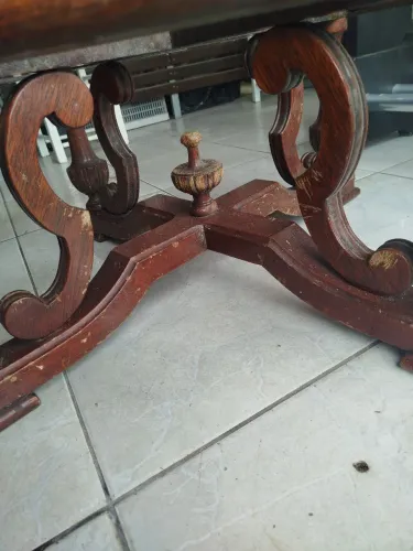 Mesa de centro em madeira