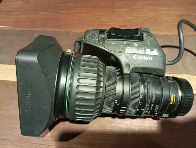 Lente de filmadora Canon VCL 918BY Canon 