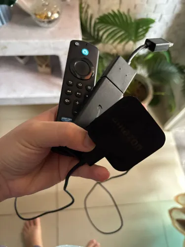 Transforme sua tv em smart com fire stick da Amazon 