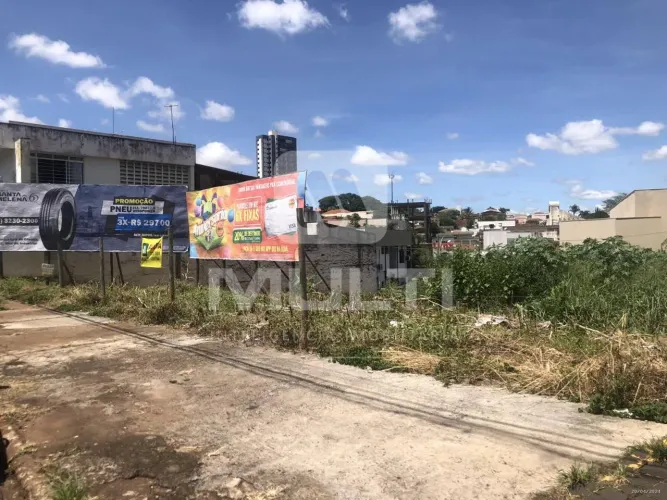 Terreno - OSVALDO REZENDE