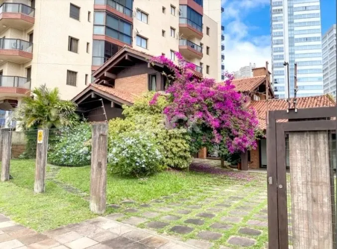 Casa com piscina na Praia Grande Torres RS