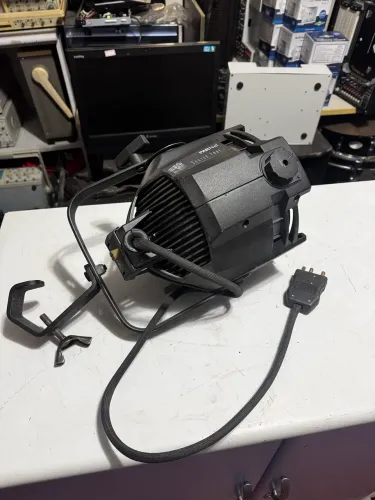Refletor Source Four ParNel 750W 220V