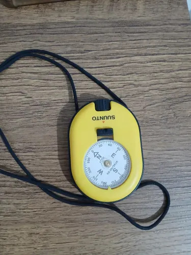 Bússola suunto