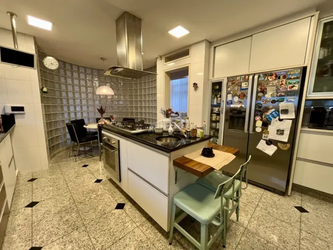 Casa disponível para locação no bairro Vorstadt, no Condomínio City Figueiras Blumenau/SC