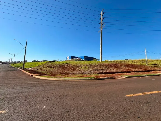 Lote/Terreno para venda com 340 metros quadrados em Jardim Morumbi - Londrina - Paraná