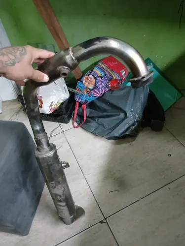 Vendo escapamento de fazer 250