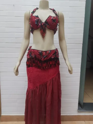 Super promoção: Figurino dança do ventre bordeaux e preto tamanho M
