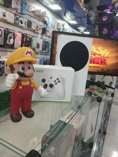 Xbox Series S Zerado 1 ano garantia  ?