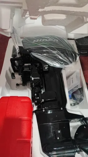 Motor de popa Hidea 30hp Partida elétrica sem uso
