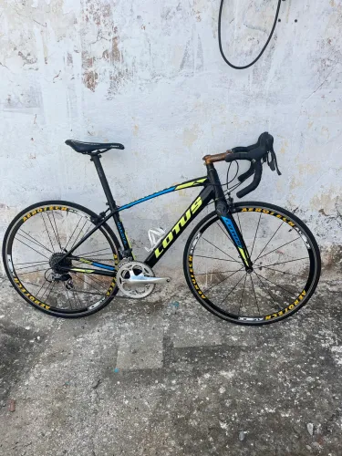 Bicicleta Speed lotus dakota