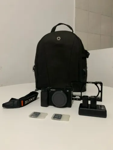 Câmera Sony A6400 com Cage Smallrig e Mochila