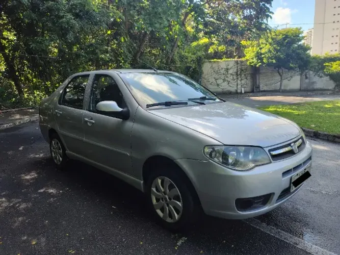 Fiat Siena Celebration 1.0 Fire Flex 8V 4P 2012