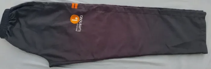 Calça em Tactel - Unissex - Tamanho M adulto - Uniforme Escola Luminova - Novinha - $ 35
