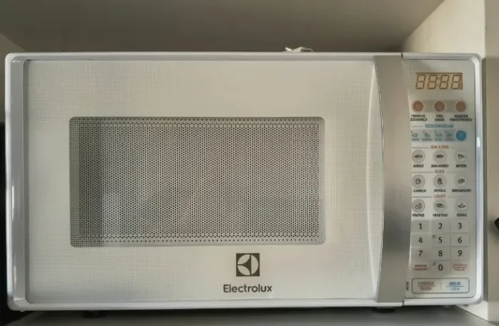 microondas electrolux 20 litros modelo mt030