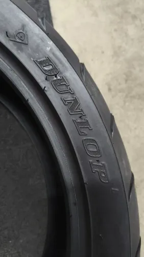 Pneu traseiro Dunlop 160/60-17