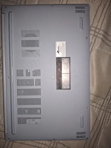 Notebook em excelente estado de conservação funcionando perfeitamente sem detalhes 