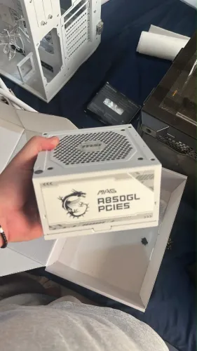 Fonte Msi 850w full modular branca