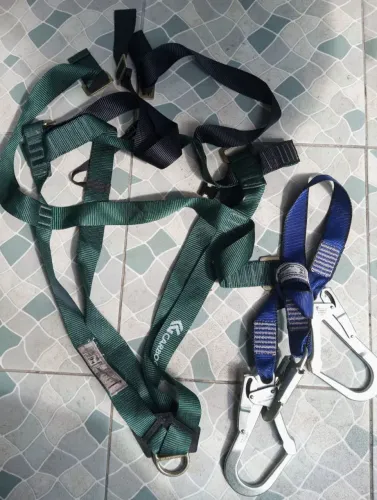 Cinto paraquedista com talabarte
