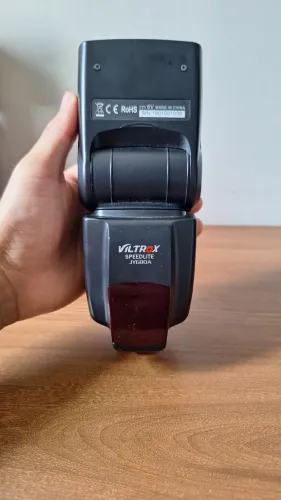 FLASH VILTROX SPEEDLITE JY680A