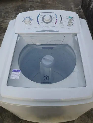 Lava roupa Eletrolux 12 kg 220 v