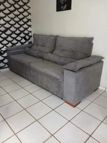 Sofa retrátil e reclinável 