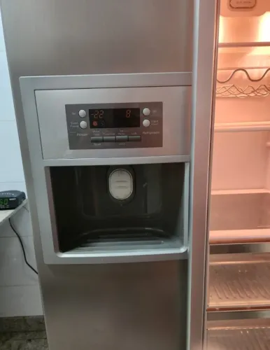 Geladeira Bosch Side by Side 