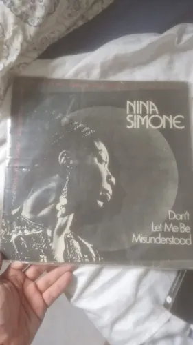 Nina Simone - Don't let me be misunderstood 