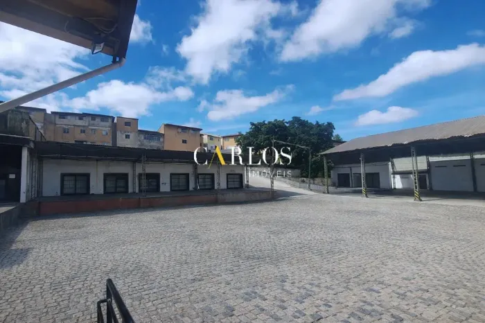 Excelente Lote de 3.520m² com Galpão de 600m² e Área Completa de Escritório