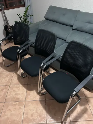 Kit com 3 cadeiras executiva- Cavaletti