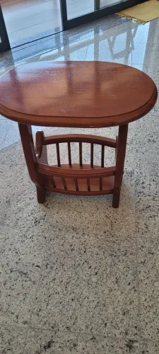 Mesa revisteiro TOK STOK 