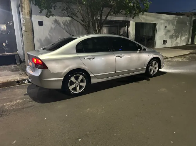 Honda Civic Sedan LXS 1.8/1.8 Flex 16V Aut. 4P 2008