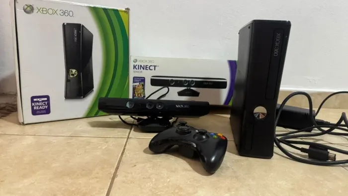 Xbox 360 slim 4gb kinect desbloqueado