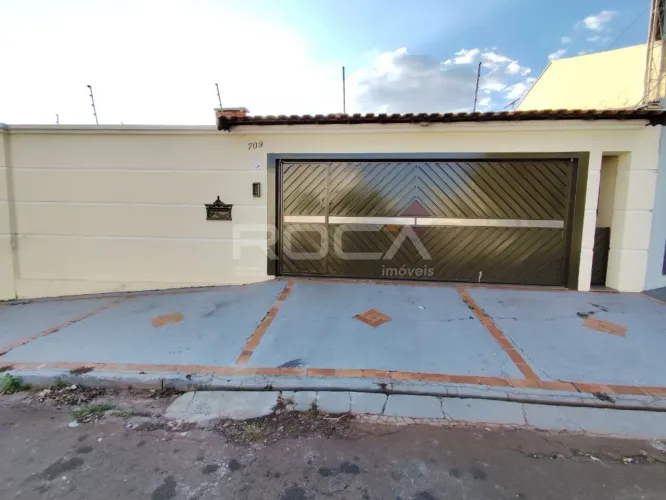 Casa Padrão para Alugar no Jardim Santa Paula - São Carlos