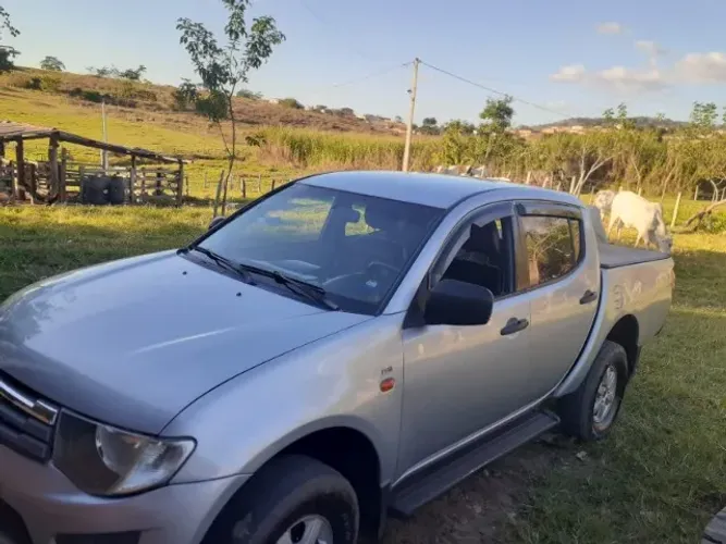 Mitsubishi L200 Triton GLX 3.2 CD TB Int.diesel MEC 2015
