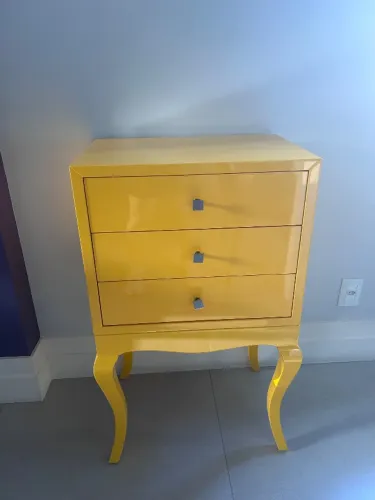 Cômoda retrô madeira laqueada