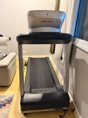 Esteira Life Fitness T3 Adv - Super Nova