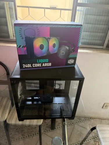 Cooler Master MasterLiquid 240L Core + Gabinete Gamer Liketec Cube Kirra RGB